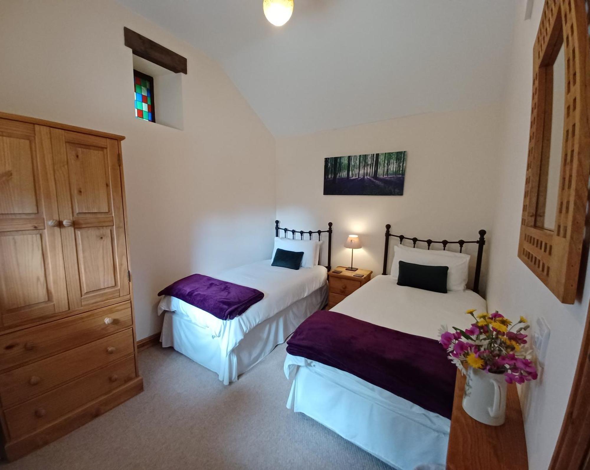 River Cottage@Cwm Mill - Riverside Family Holidays In The Black Mountains Hereford Exterior photo
